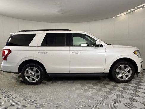 Used 2019 Ford Expedition XLT w/ Equipment Group 201A RWD image 9