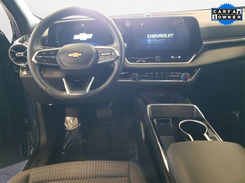 Used 2025 Chevrolet Equinox LT image 10