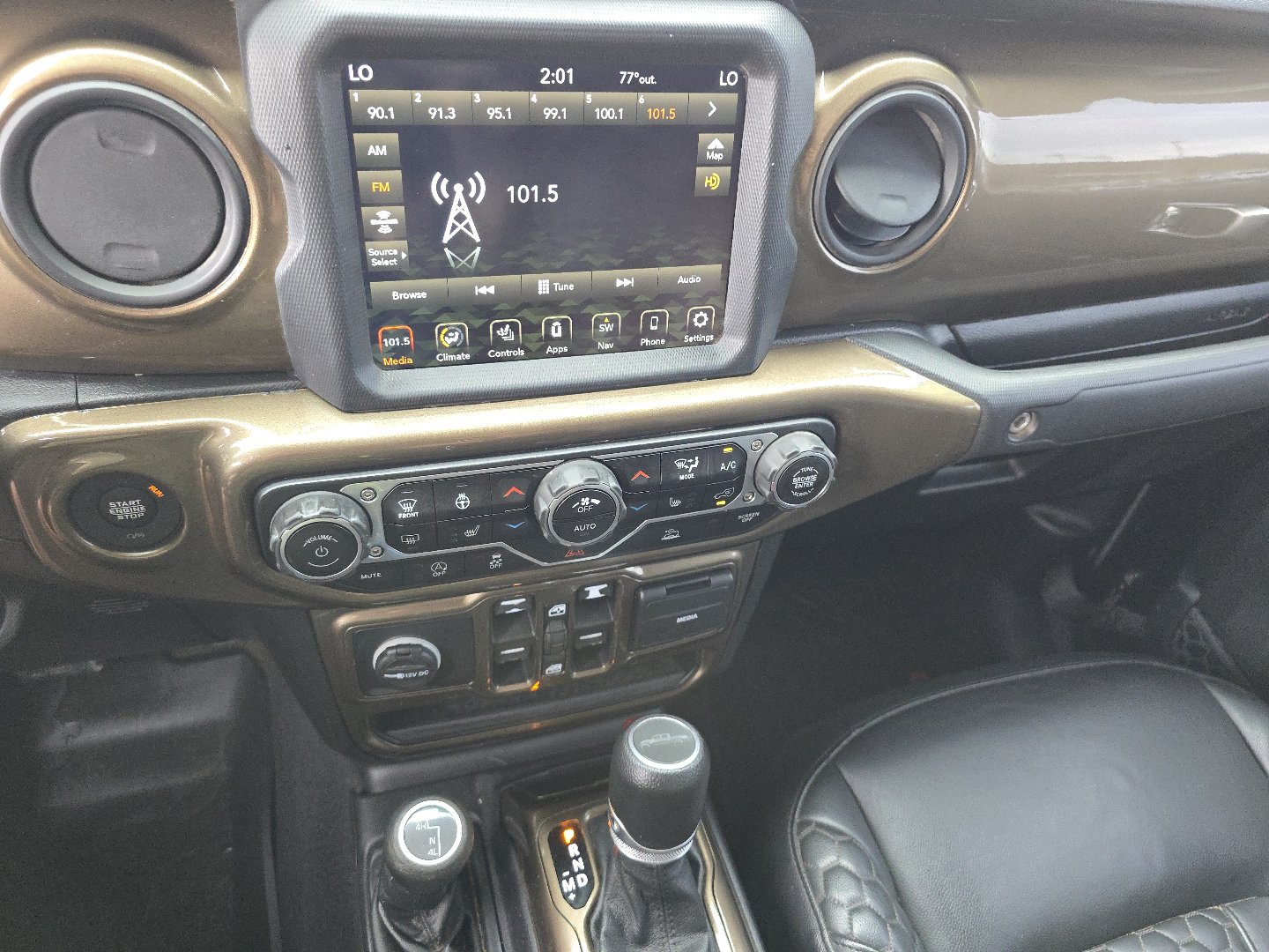 Used 2021 Jeep Gladiator Sport AWD/4WD image 35