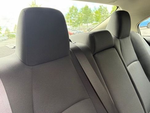 Used 2024 Toyota Corolla LE image 28