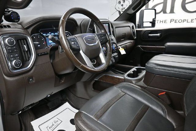 Used 2023 GMC Sierra 3500 Denali w/ Denali Ultimate Package AWD/4WD image 19