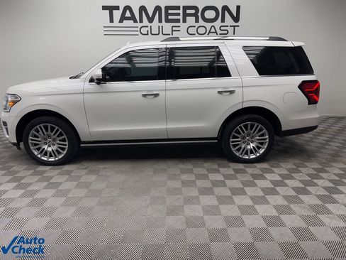 Used 2024 Ford Expedition Limited image 4