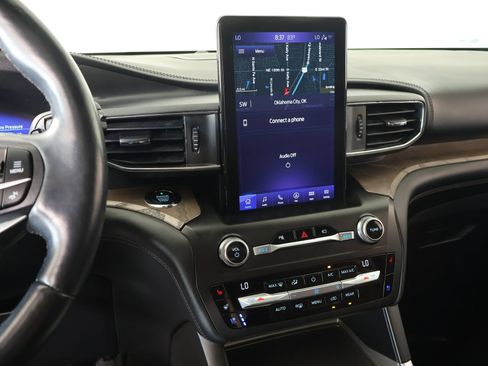 Used 2020 Ford Explorer Platinum w/ Premium Technology Package AWD/4WD image 5