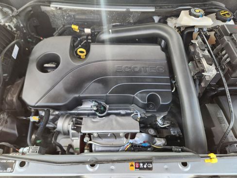 Used 2024 Chevrolet Equinox RS FWD image 34