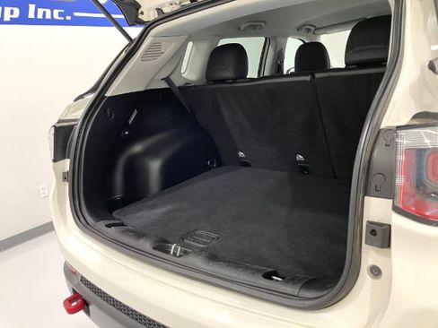 Used 2020 Jeep Compass Trailhawk AWD/4WD image 8