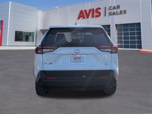 Used 2024 Toyota RAV4 LE image 5