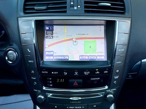 Used 2014 Lexus IS 250C w/ Luxury Package image 16