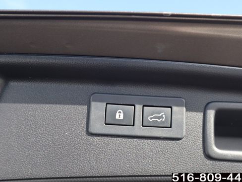 Used 2020 Subaru Forester Premium image 25