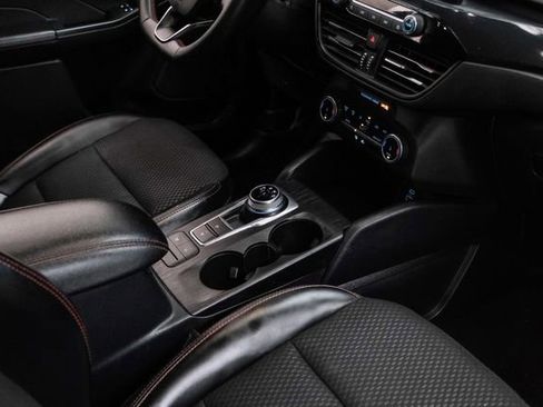 Used 2023 Ford Escape ST-Line image 19