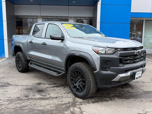 Used 2025 Chevrolet Colorado Trail Boss image 3