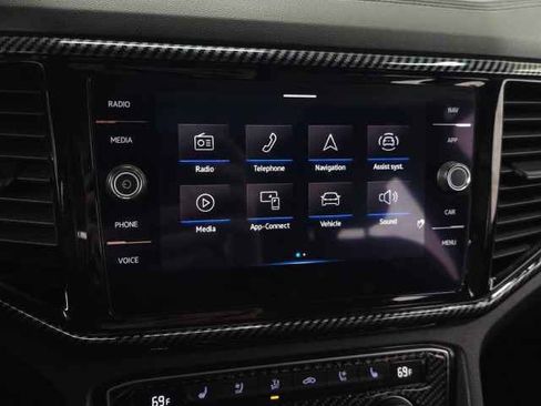 Used 2022 Volkswagen Atlas Cross Sport SEL Premium R-Line AWD/4WD image 26