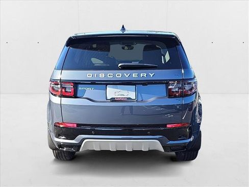 New 2025 Land Rover Discovery Sport S image 6