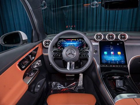 New 2026 Mercedes-Benz GLC 300 image 15