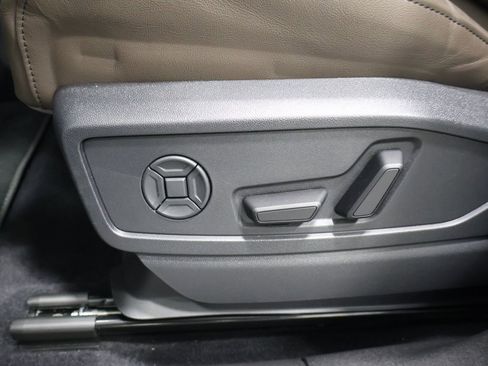 Certified 2025 Audi Q5 Premium Plus w/ Premium Plus image 14