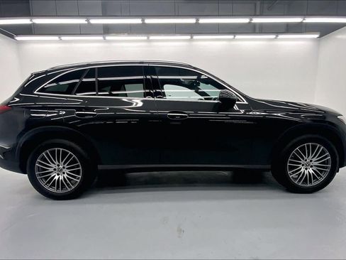 Used 2026 Mercedes-Benz GLC 300 image 5