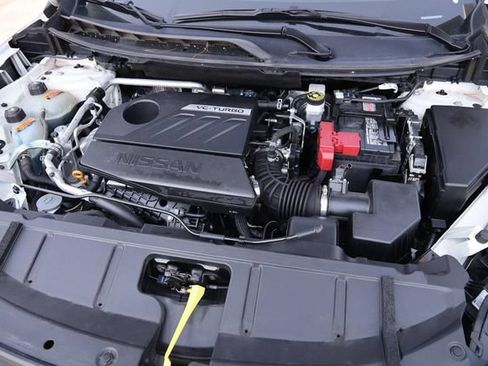 Used 2025 Nissan Rogue SV AWD/4WD image 29