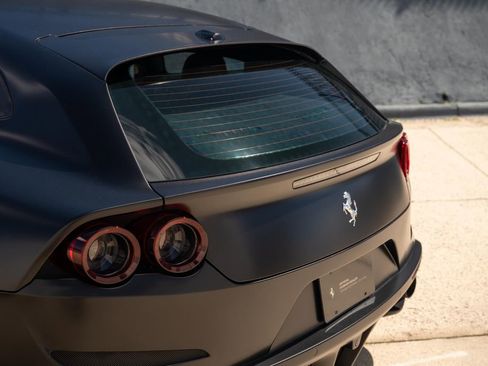 Certified 2018 Ferrari GTC4Lusso image 19