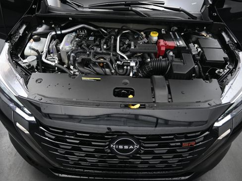 Certified 2025 Nissan Sentra SR FWD image 20