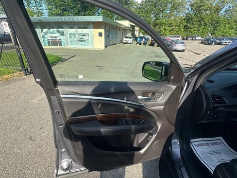 Used 2018 Acura MDX w/ Technology Package AWD/4WD image 23