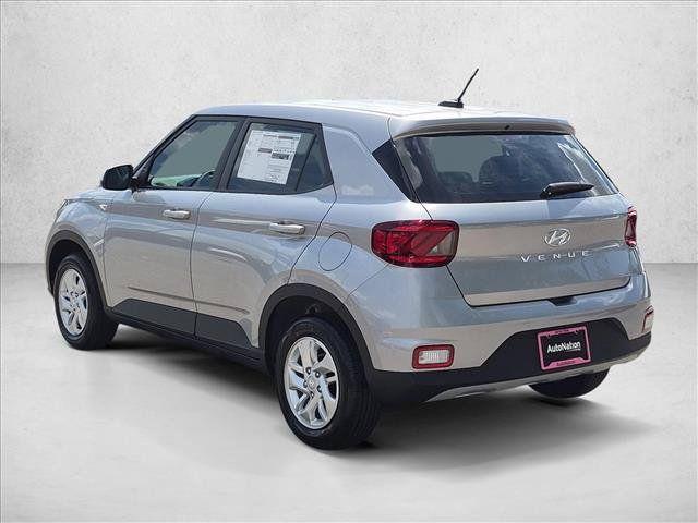 New 2026 Hyundai Venue SE FWD image 9