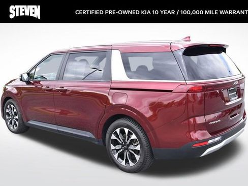 Used 2024 Kia Carnival EX FWD image 3