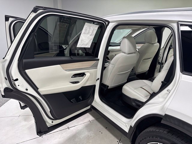 Used 2024 MAZDA CX-90 Plug-In Hybrid w/ Premium Plus AWD/4WD image 24