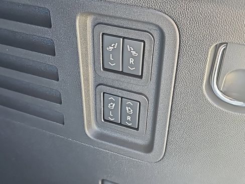 New 2026 Buick Enclave Avenir w/ Super Cruise Package image 9