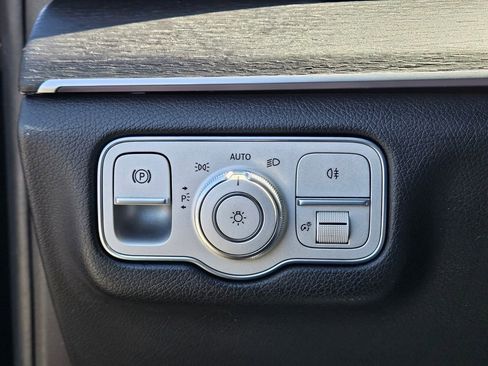 Certified 2020 Mercedes-Benz GLE 350 4MATIC image 22