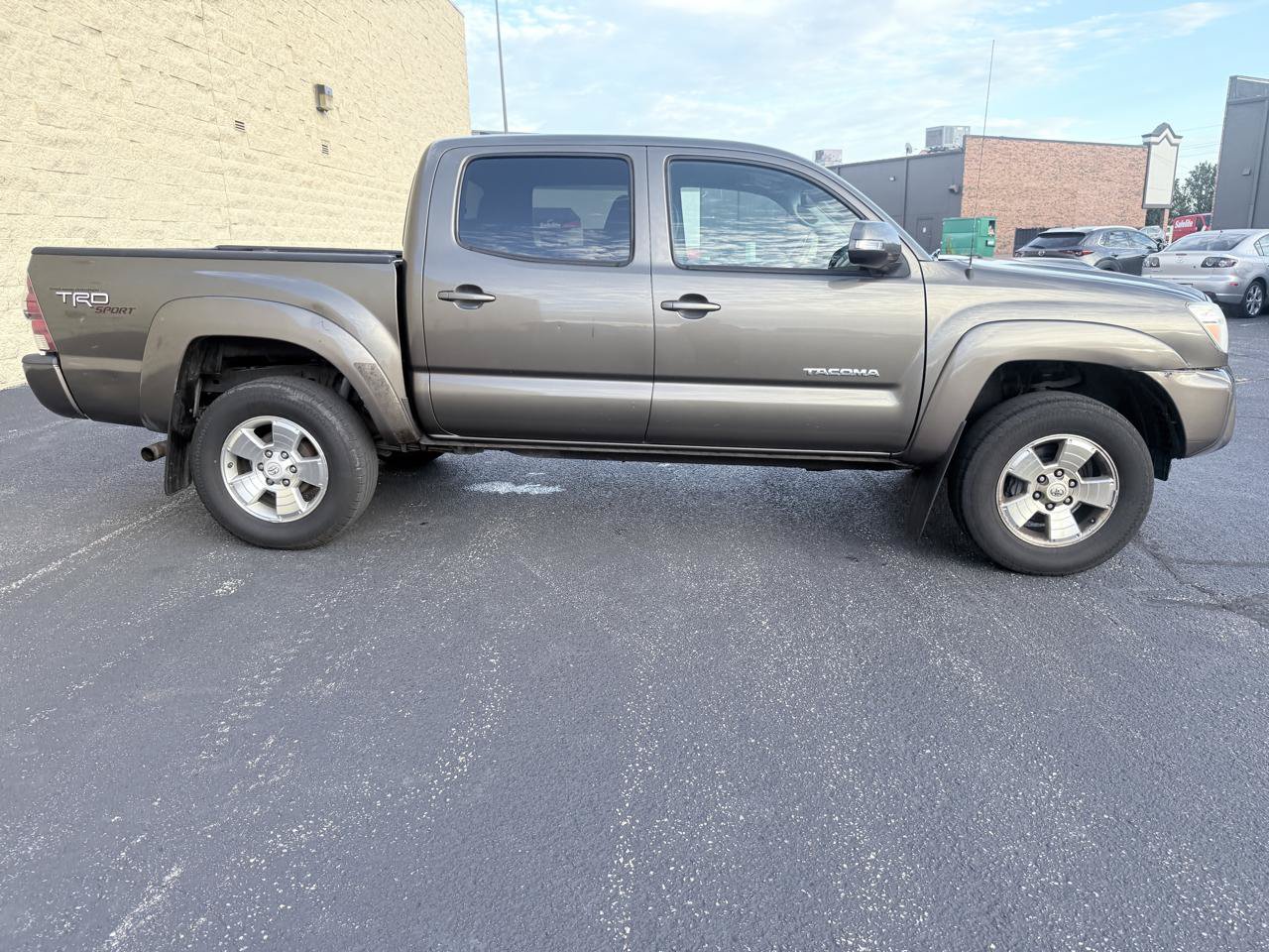 Used 2012 Toyota Tacoma PreRunner w/ TRD Sport Pkg RWD image 6