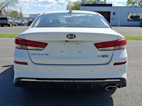 Used 2020 Kia Optima LX image 5