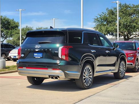 Used 2025 Hyundai Palisade Calligraphy image 3
