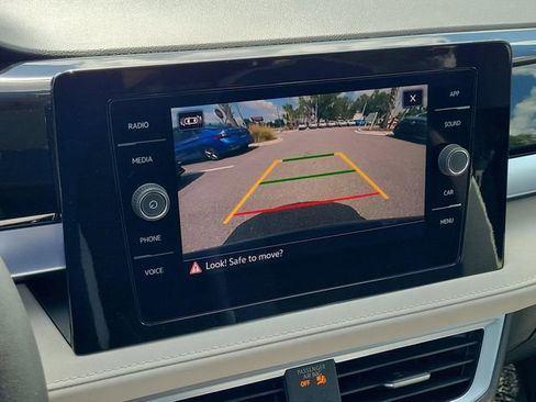 New 2026 Volkswagen Taos SE AWD/4WD image 24