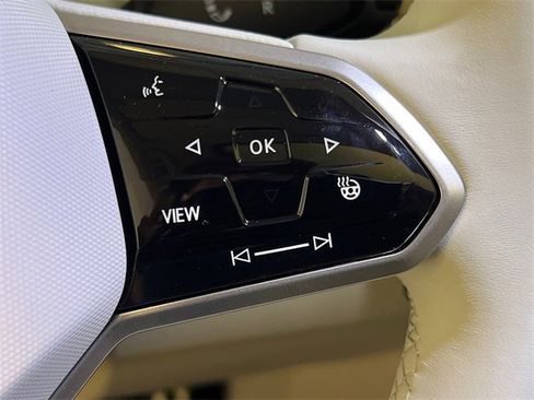 New 2025 Volkswagen ID. Buzz Pro S Plus image 14