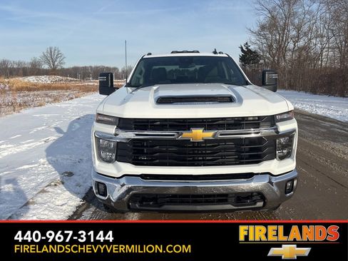 New 2026 Chevrolet Silverado 2500 LT image 8