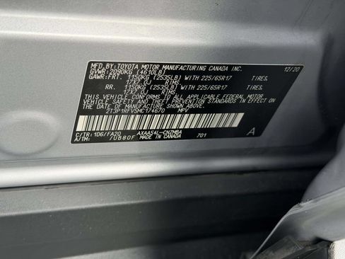 Used 2021 Toyota RAV4 XLE AWD/4WD image 26