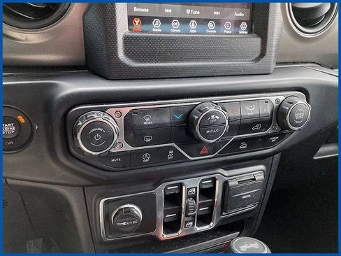 Certified 2022 Jeep Wrangler Unlimited Sport AWD/4WD image 16