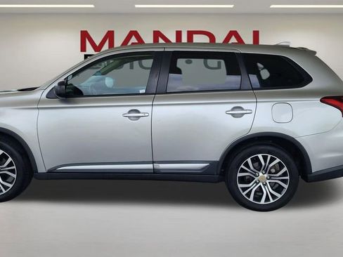 Used 2018 Mitsubishi Outlander ES FWD image 8