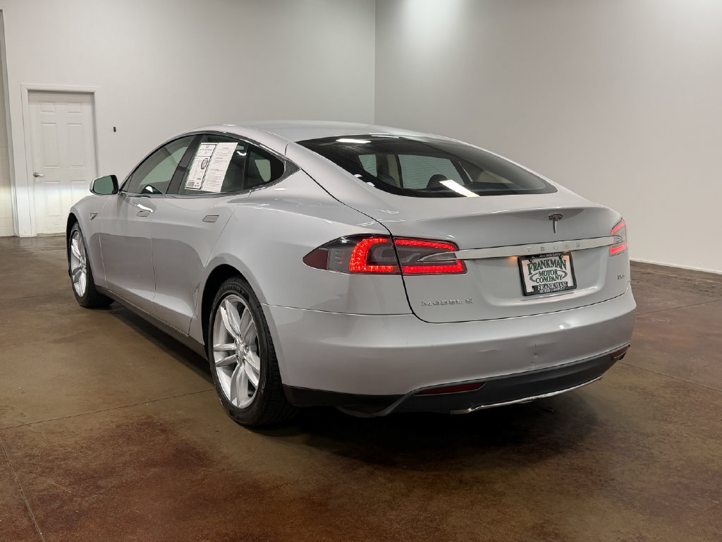 Used 2013 Tesla Model S Performance RWD image 25