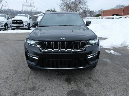Used 2024 Jeep Grand Cherokee Limited image 12