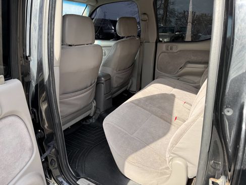 Used 2003 Toyota Tacoma PreRunner image 10