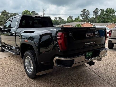 New 2026 GMC Sierra 3500 SLT w/ SLT Convenience Package AWD/4WD image 6