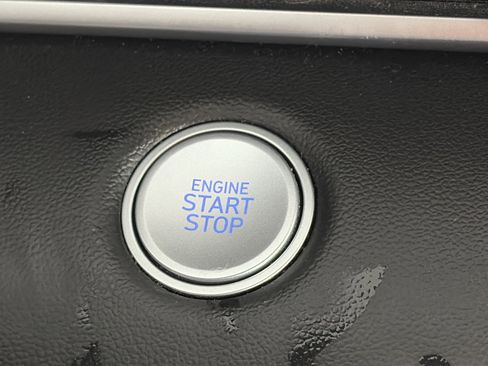 Used 2023 Hyundai Elantra SEL image 24