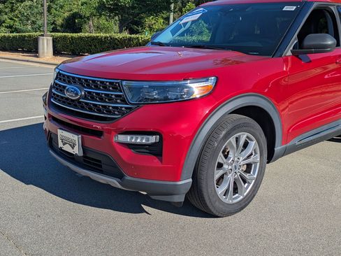 Certified 2023 Ford Explorer XLT w/ Equipment Group 202A AWD/4WD image 10