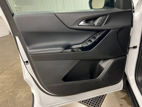 Certified 2025 Chevrolet Equinox LT image 15