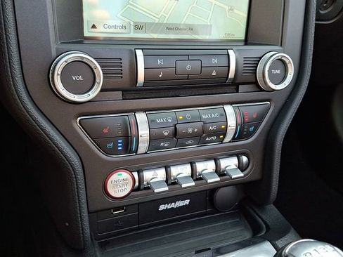 Used 2018 Ford Mustang GT Premium RWD image 15