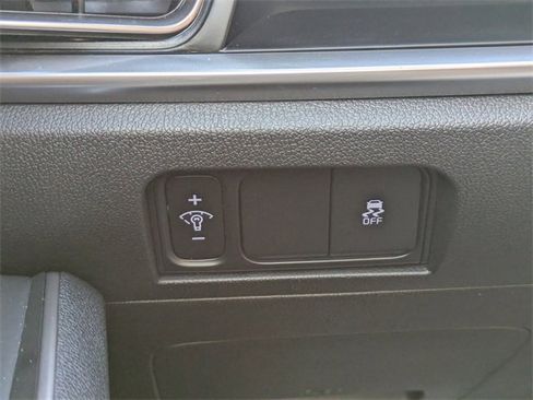 Used 2024 Kia Sorento S image 27