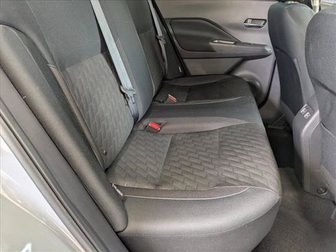 Used 2023 Nissan Kicks SV FWD image 18