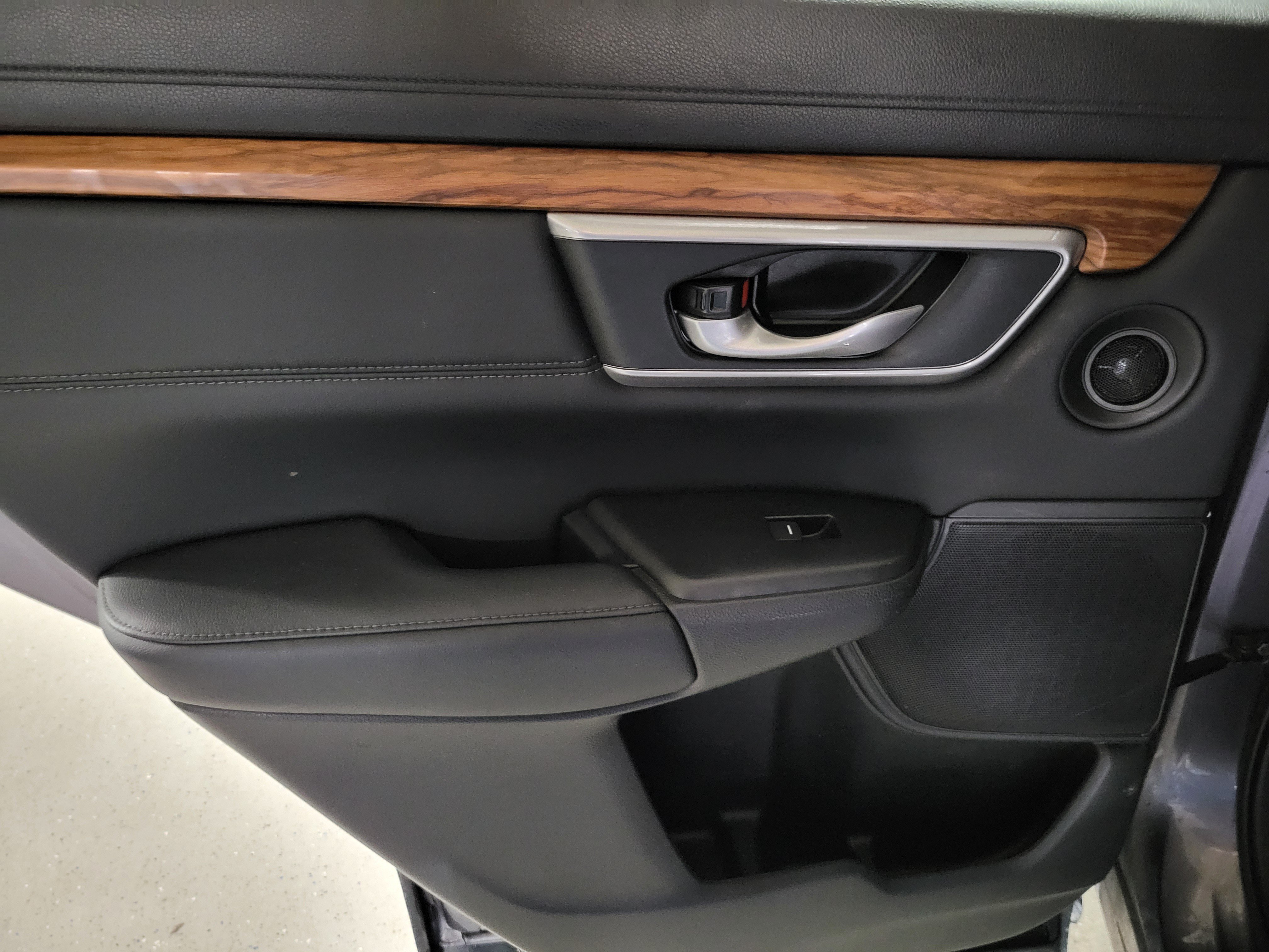 Used 2022 Honda CR-V EX-L image 18