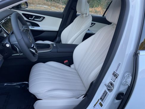 New 2026 Mercedes-Benz E 450 4MATIC All-Terrain Wagon image 21