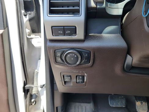 Used 2019 Ford F150 King Ranch w/ Trailer Tow Package AWD/4WD image 15